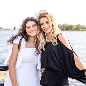 Meet your Posher, Kay